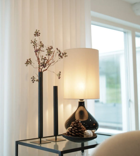 Flavia bordlampe Negra | Dream beige
